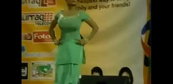  Paki Booby Stage Acctress Saima Khan shaking big boobs on stage